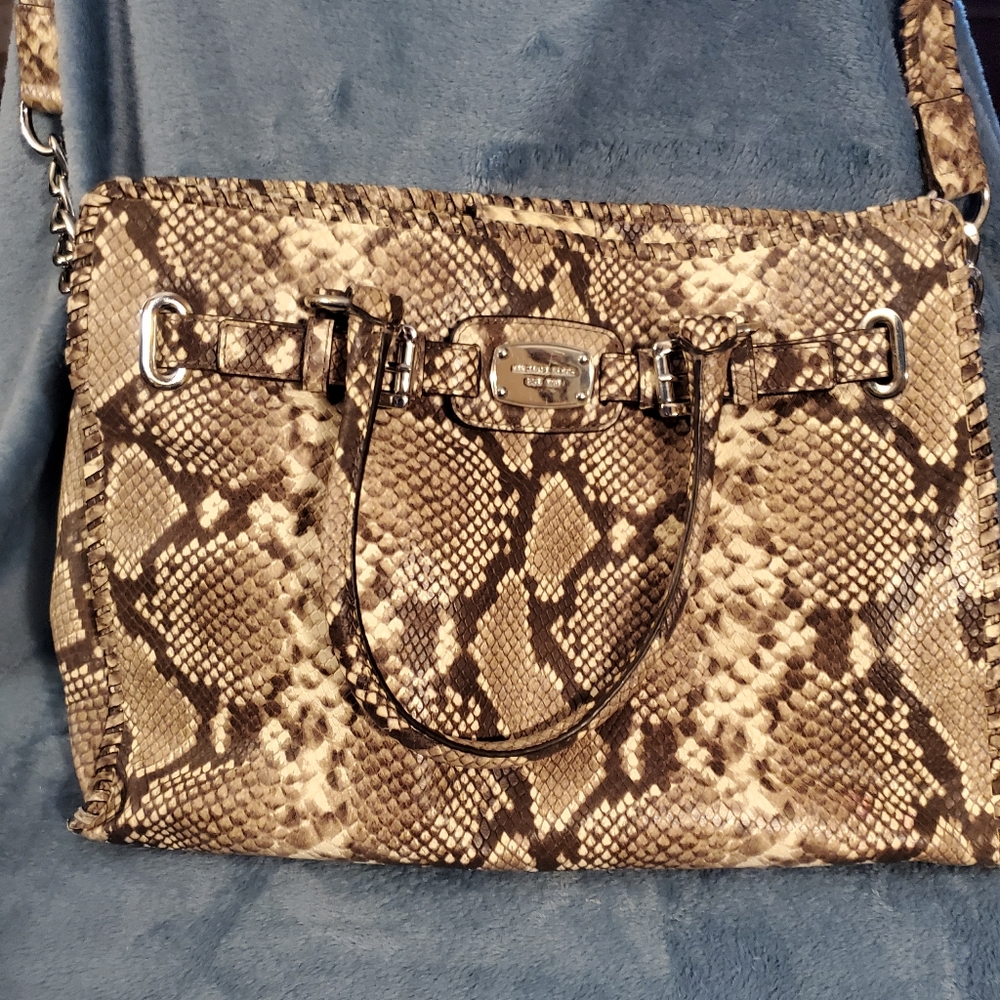 Michael kors purse